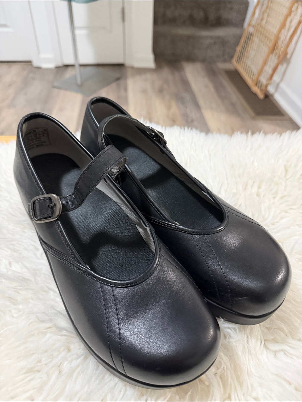 SR Max Leather Classic Mary Jane Mules for Women — Comfortable Everyday Clog NWT